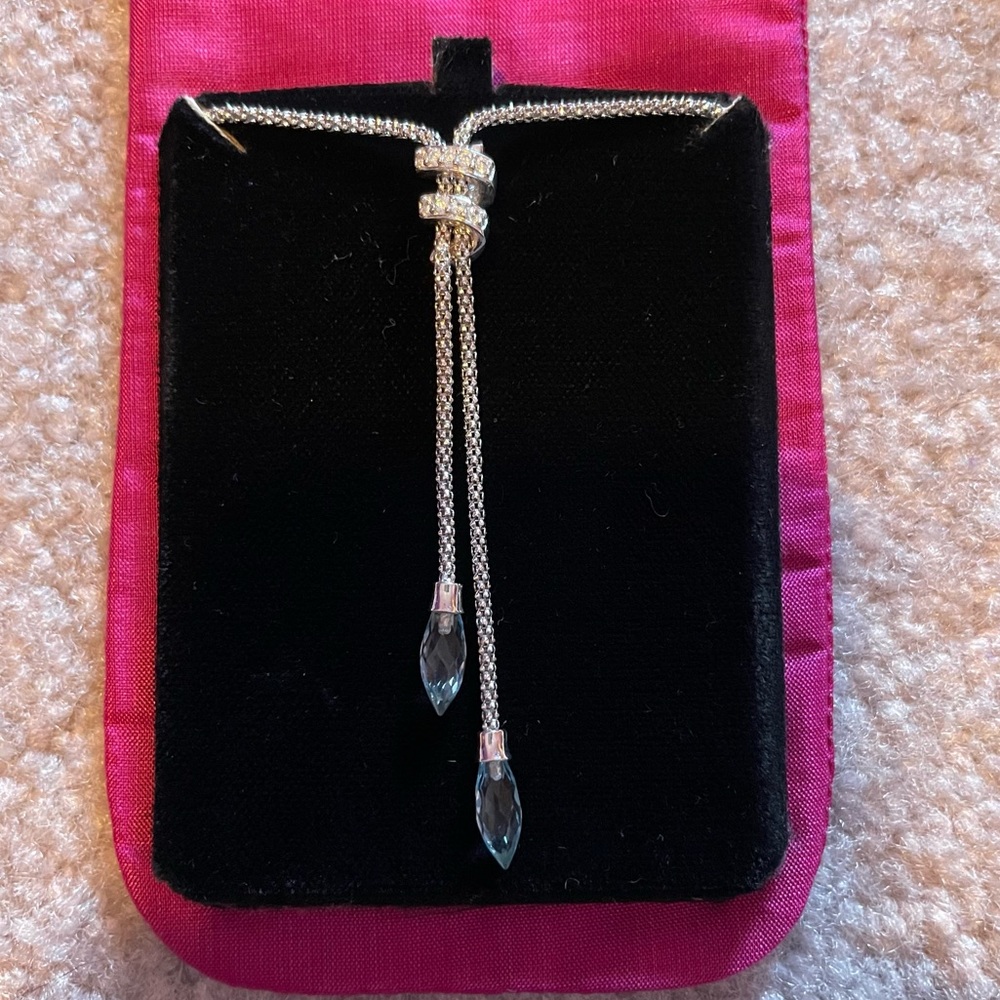 Teardrop necklace